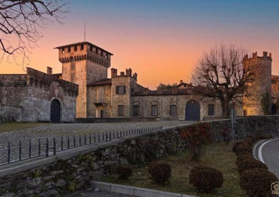 Malpensa Airport-safari Park-starry Sky-netflix Varallo Pombia